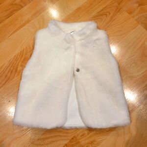 Carter's Snap Faux Fur White Vest Size 18 Months New